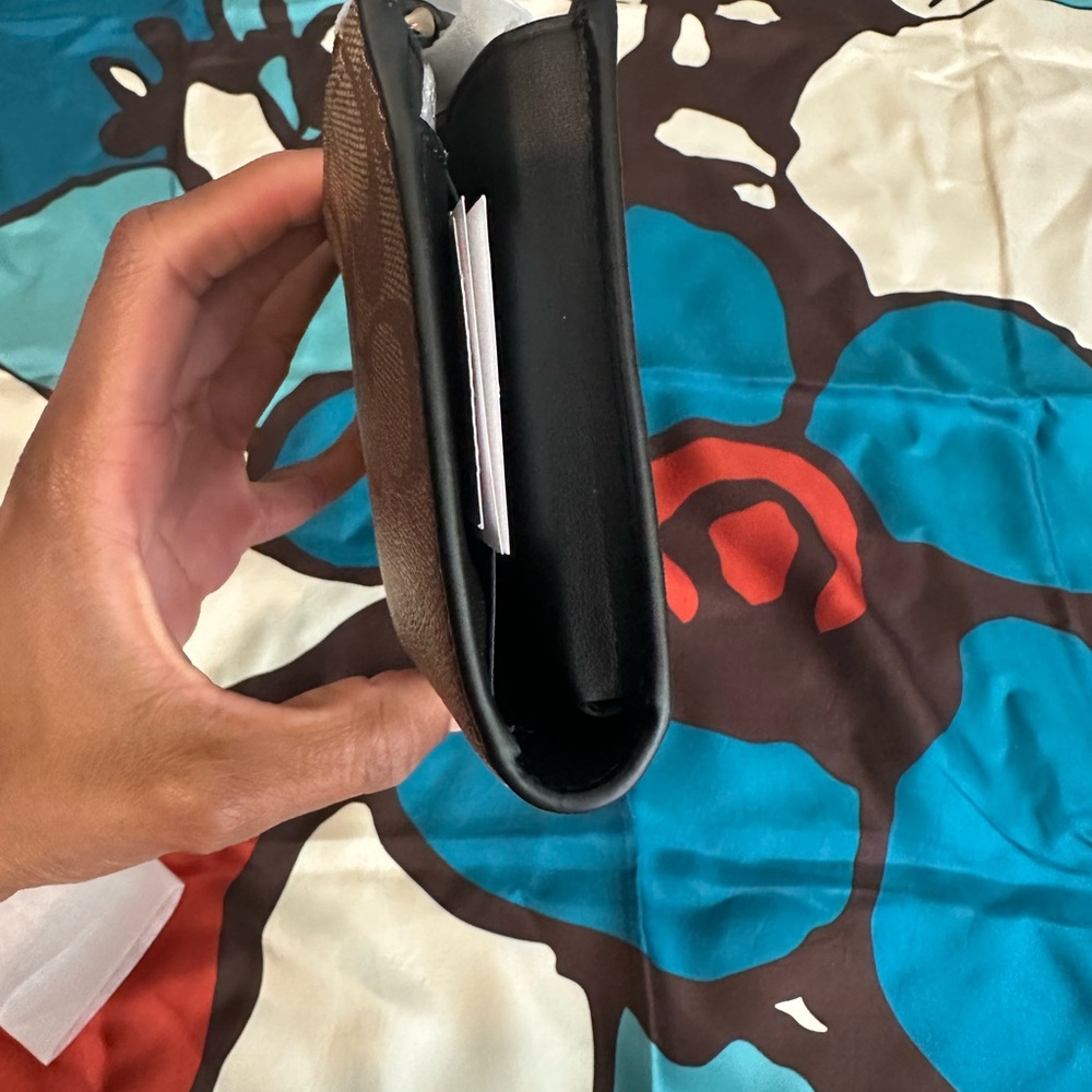 Coach Phone Wallet In Colorblock Signature Canvas - Picture 5 of 6